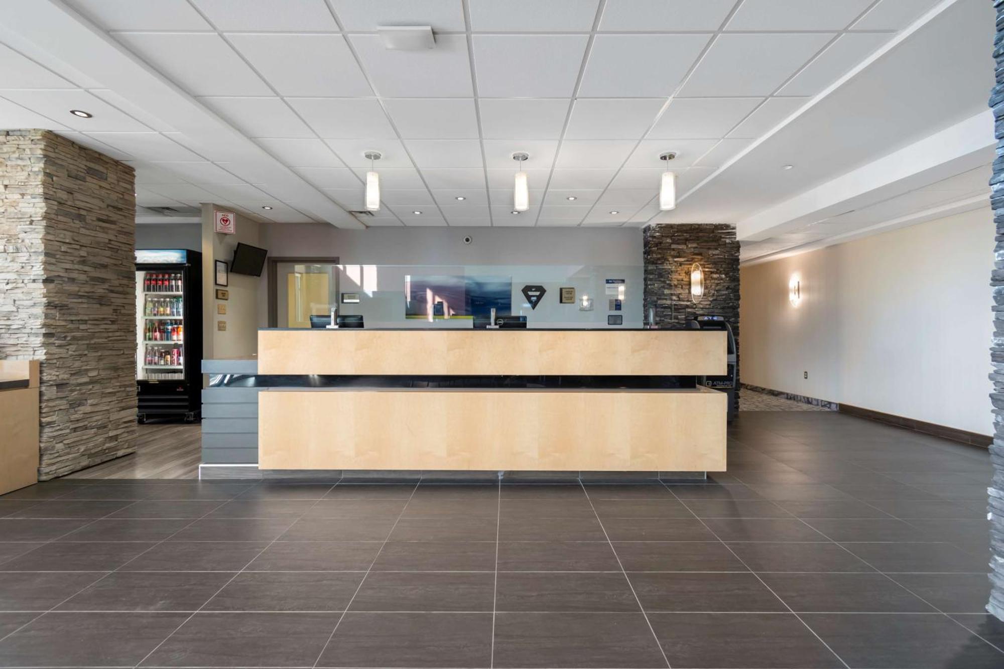 Best Western Plus Airport Inn & Suites Σασκάτουν Εξωτερικό φωτογραφία