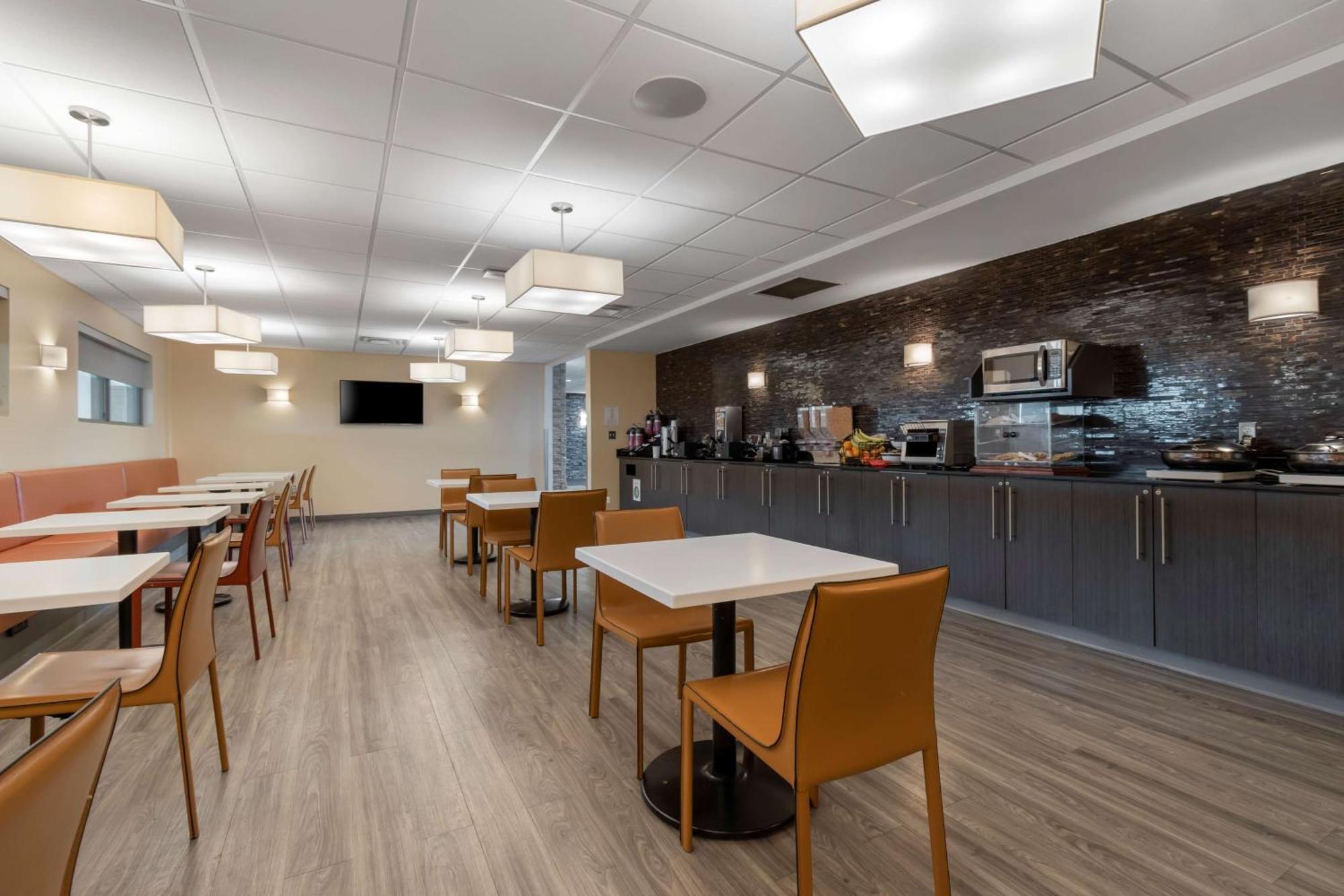 Best Western Plus Airport Inn & Suites Σασκάτουν Εξωτερικό φωτογραφία