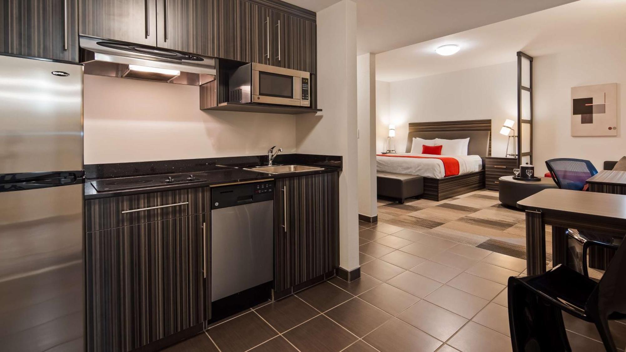 Best Western Plus Airport Inn & Suites Σασκάτουν Εξωτερικό φωτογραφία