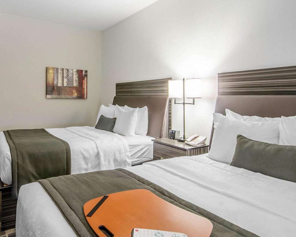 Best Western Plus Airport Inn & Suites Σασκάτουν Δωμάτιο φωτογραφία